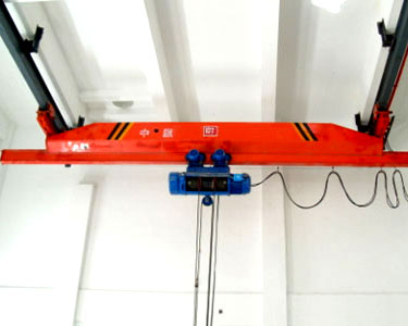 LX型智能電動(dòng)單梁懸掛起重機(jī)