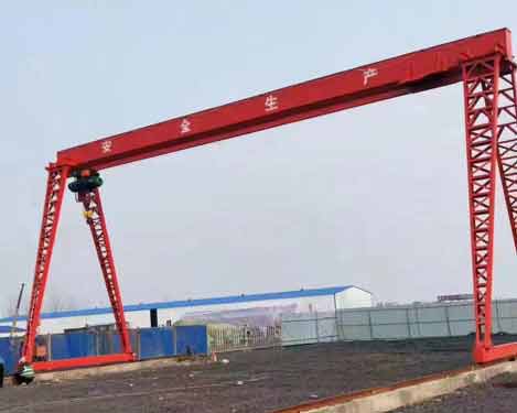 MHxh型上包下花單梁門式起重機(jī)....jpg
