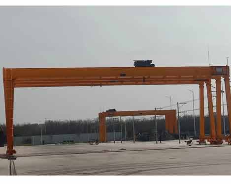 MGH型電動葫蘆雙主梁門式起重機(jī).jpg